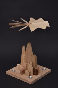 Elegante-Pyramiden-Kerzen