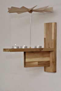 003_Moderne Wandpyramide-Teelichte