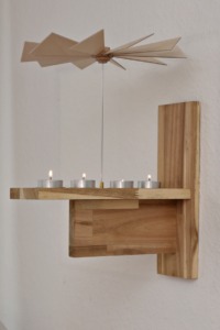 004_Moderne Wandpyramide-Teelichte